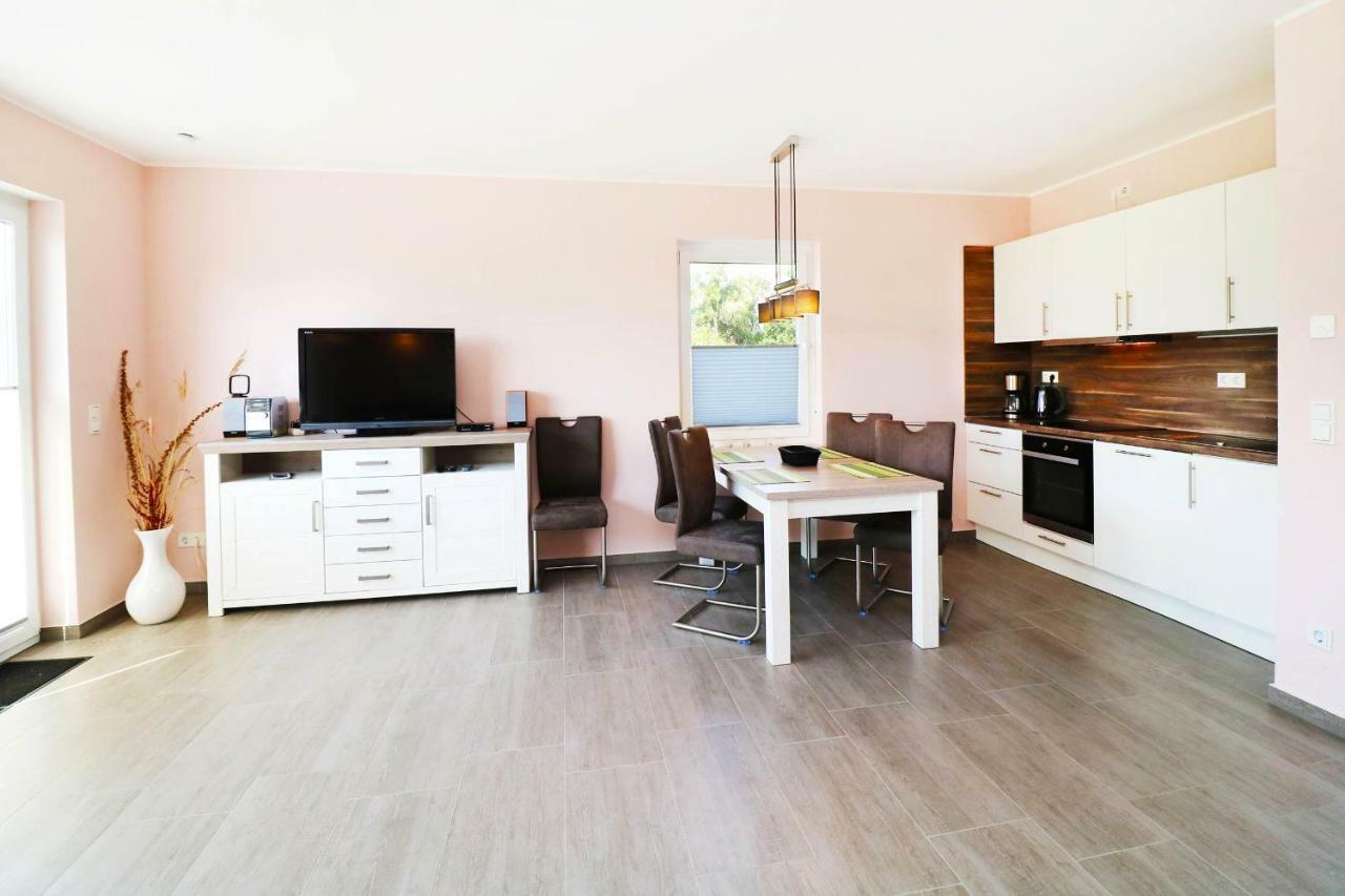 Ferienhaus Wis Mit Sauna Karlshagen Екстер'єр фото